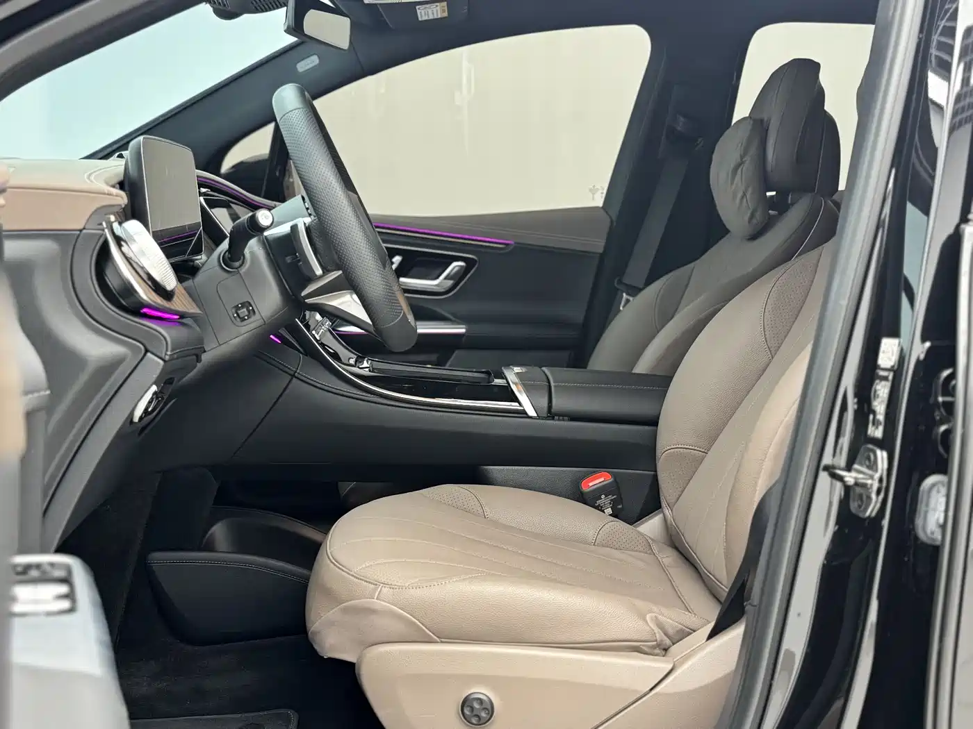 MERCEDES-BENZ EQE SUV