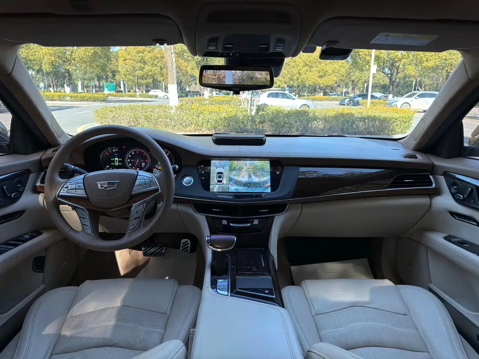 Фото 12 - Cadillac CT6