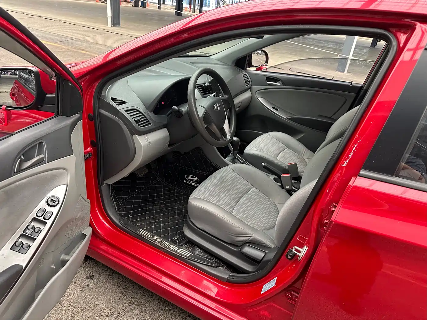 Hyundai Verna 2014 1.4L Automatic Smart GLS фото 14