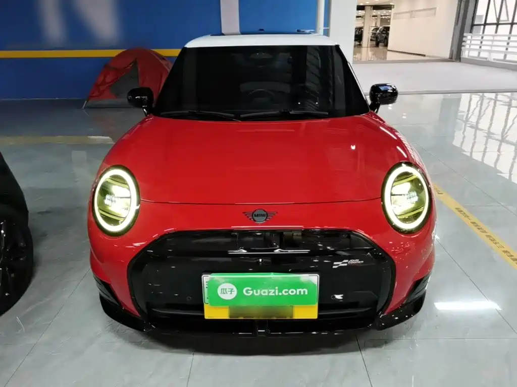 Фото 3 - MINI Electric MINI COOPER