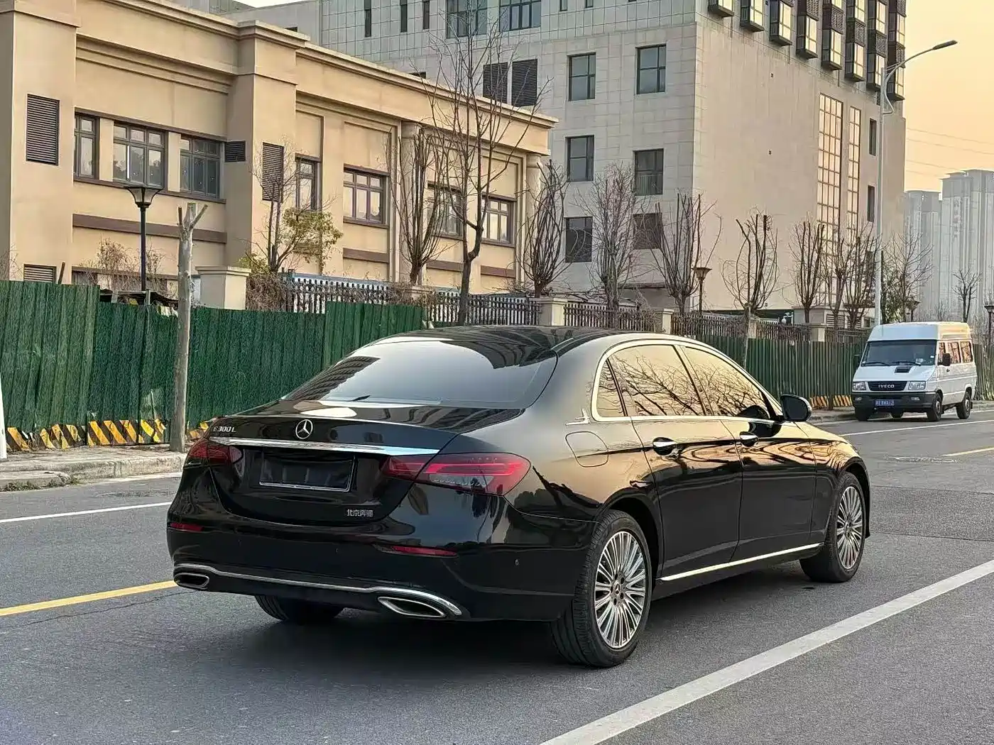 MERCEDES-BENZ E CLASS