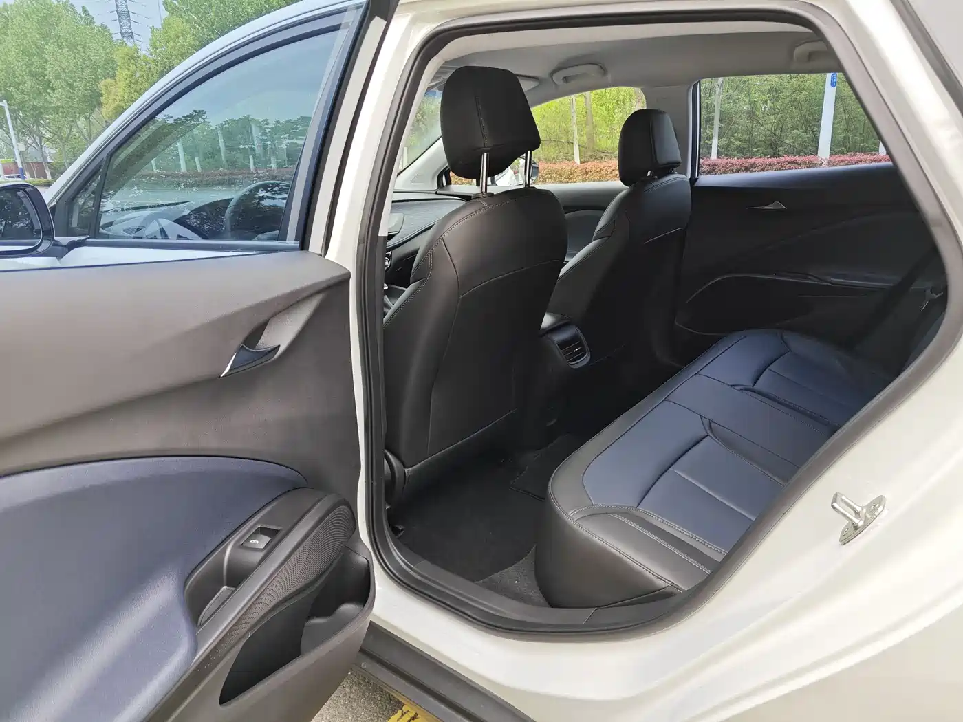 BUICK SLIGHTLY BLUE 6