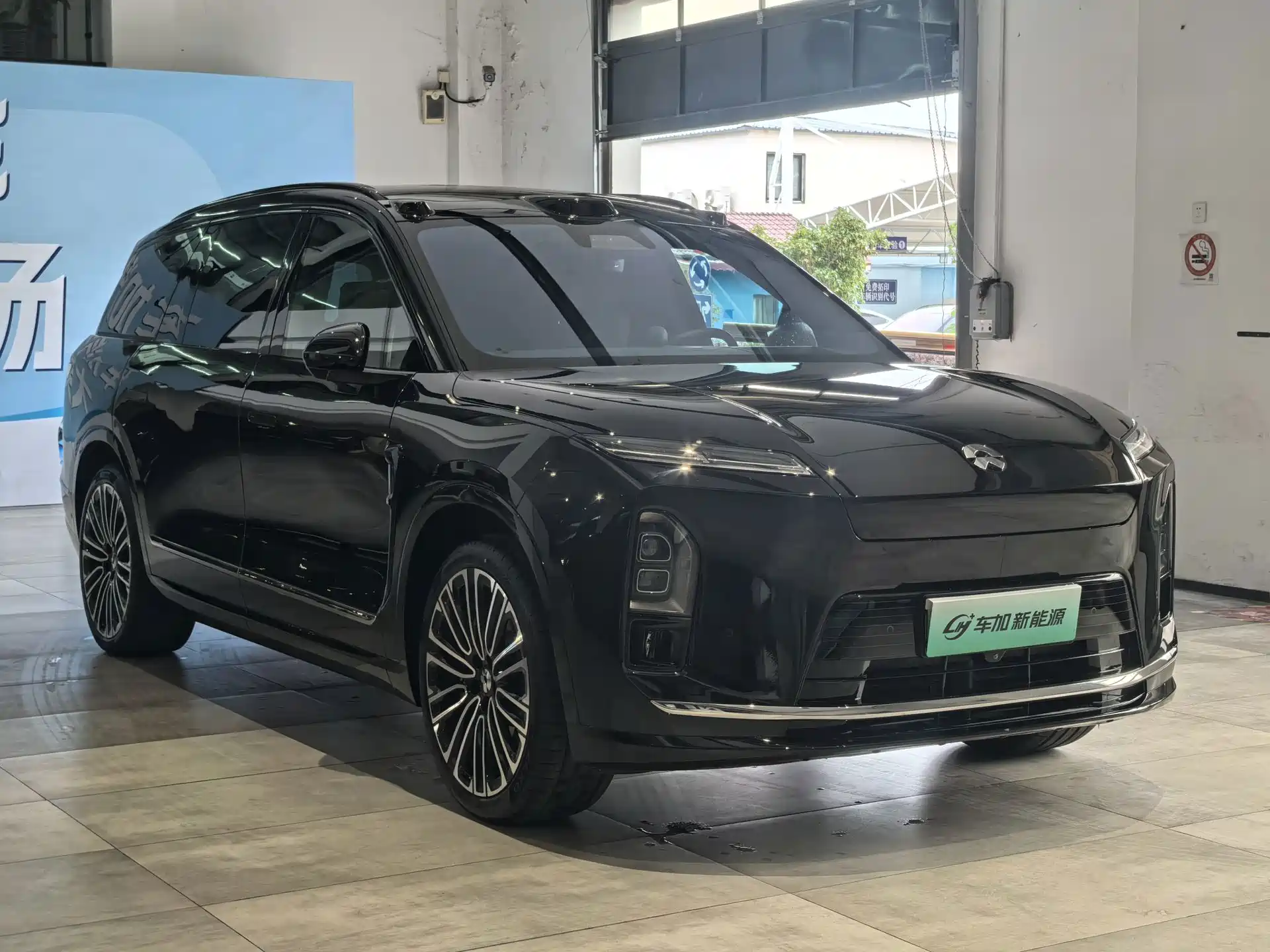 Фото 3 - NIO ES8