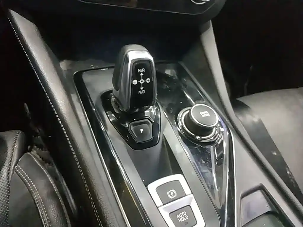 Lynk & Co 02 2021 2021 2.0TD Automatic 2WD Power Champion Edition