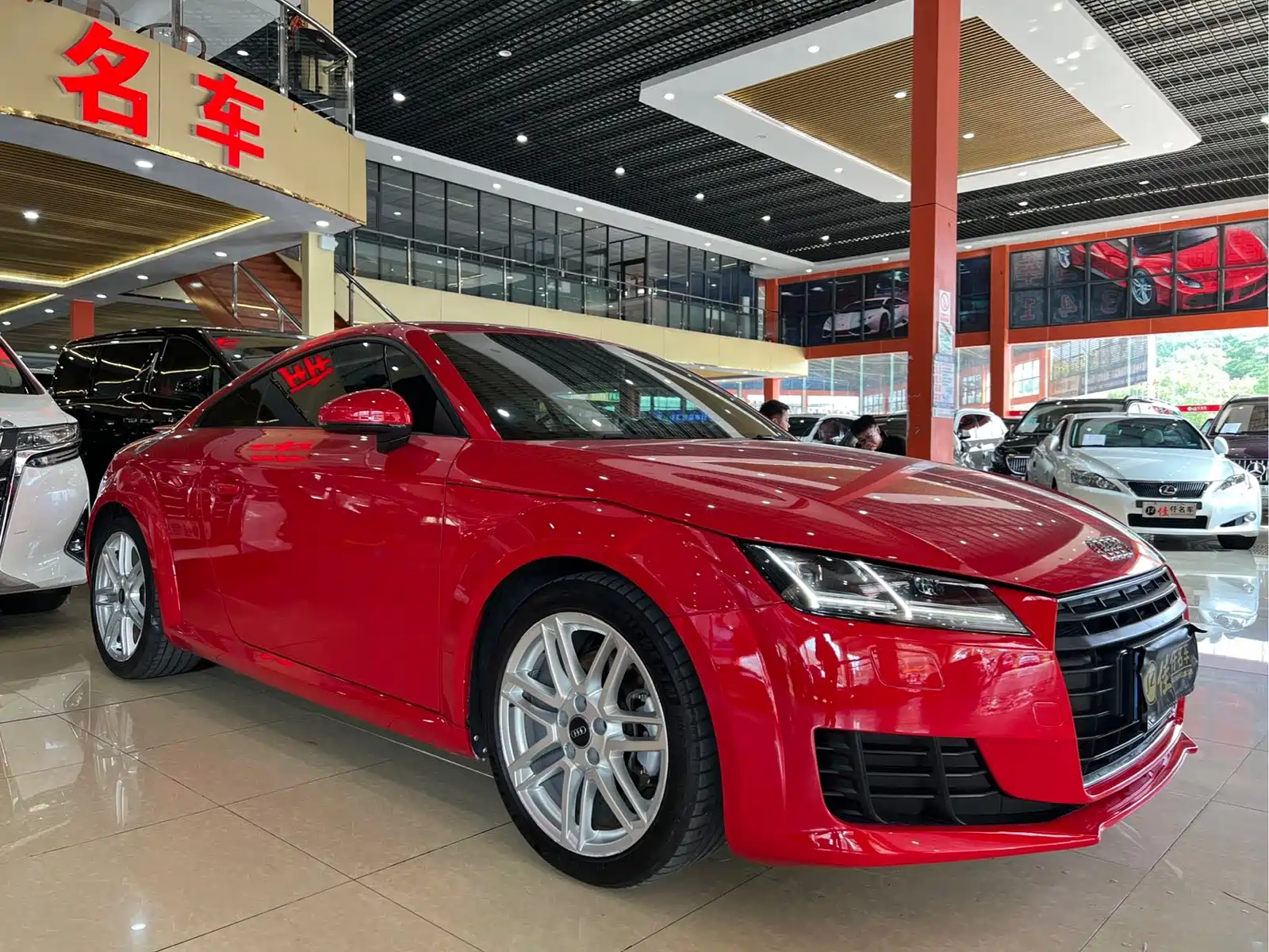 Фото 3 - Audi TT