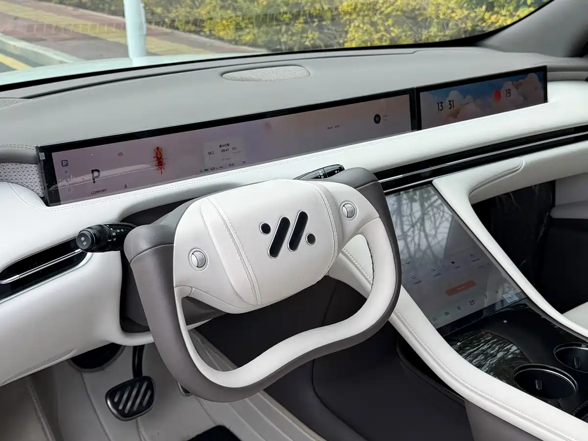 ZHIJI AUTOMOBILE ZHIJI LS7