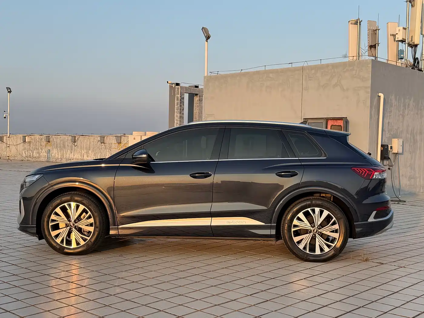 Audi Q4 e-tron 2023 2023 40 e-tron Pioneer Edition