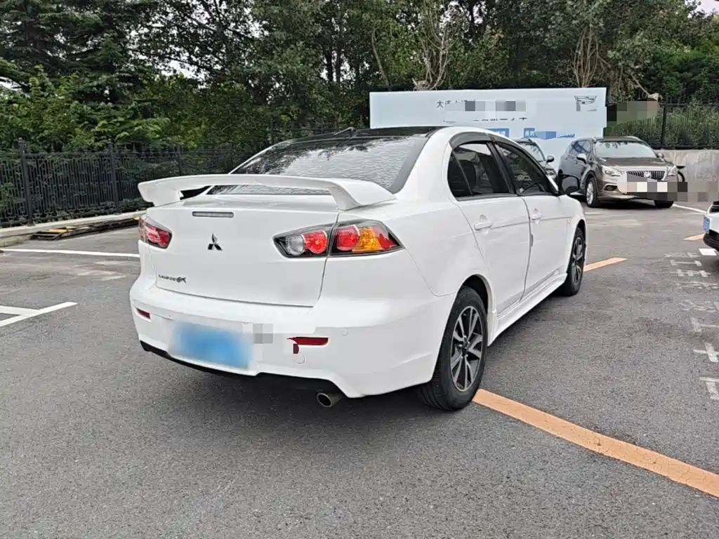 Mitsubishi Lancer EX 2018 2016 1.8L CVT Black & White Replica