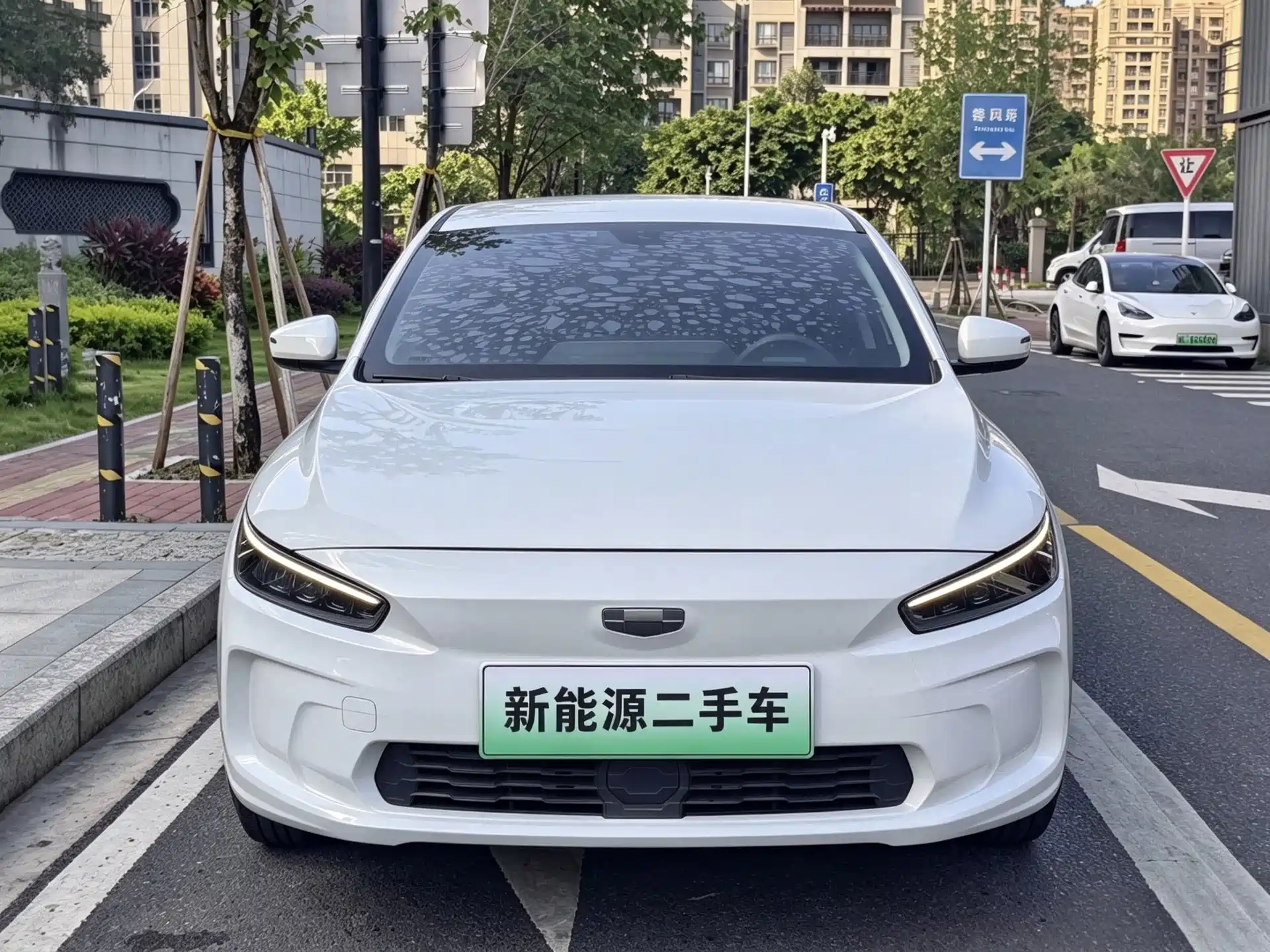 Фото 2 - Geely Geometry A