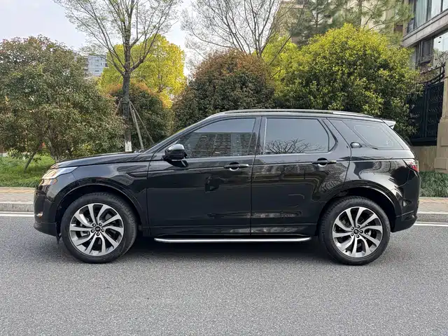 Land Rover Discovery Sport 2022 Model 249PS R-Dynamic S Performance Edition 5-Seater — фото 3