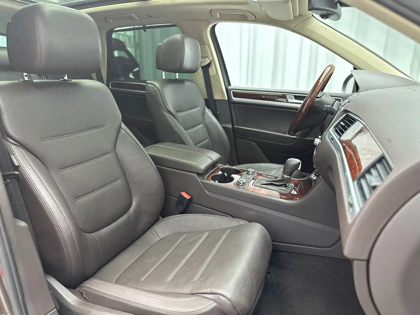 Volkswagen Touareg 2011 3.0TSI Premium фото 41
