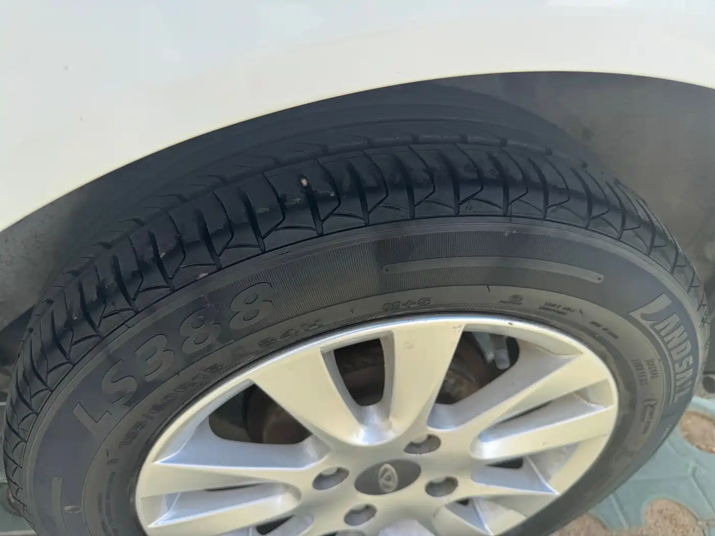 Chery Fengyun 2 2015 2015 1.5L Manual Trend Edition