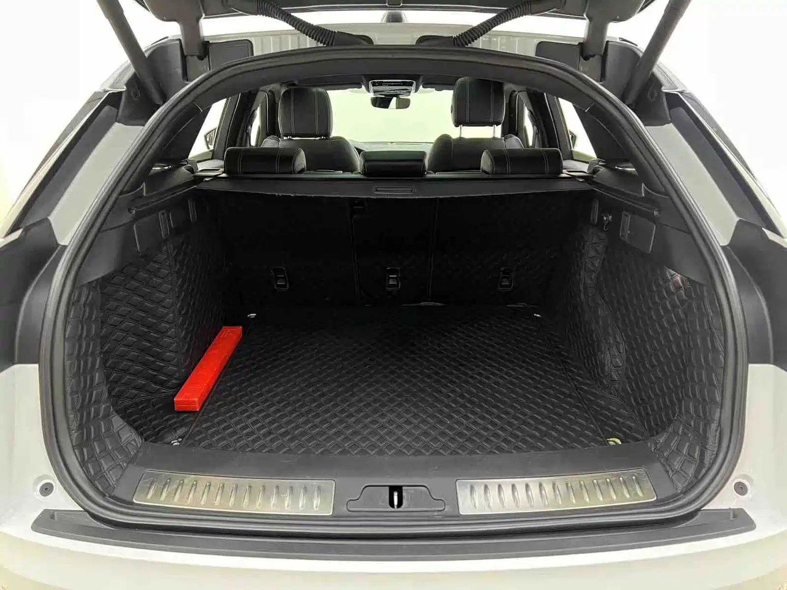 Фото 26 - Land Rover Range Rover Velar