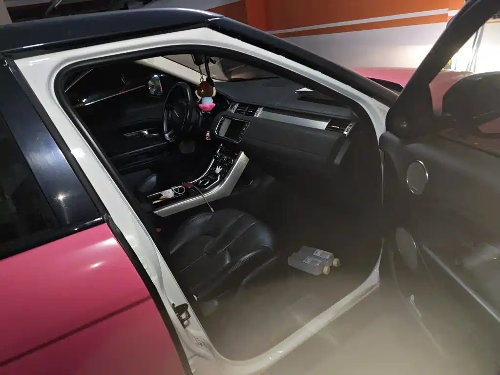 Фото 21 - Land Rover Range Rover Evoque