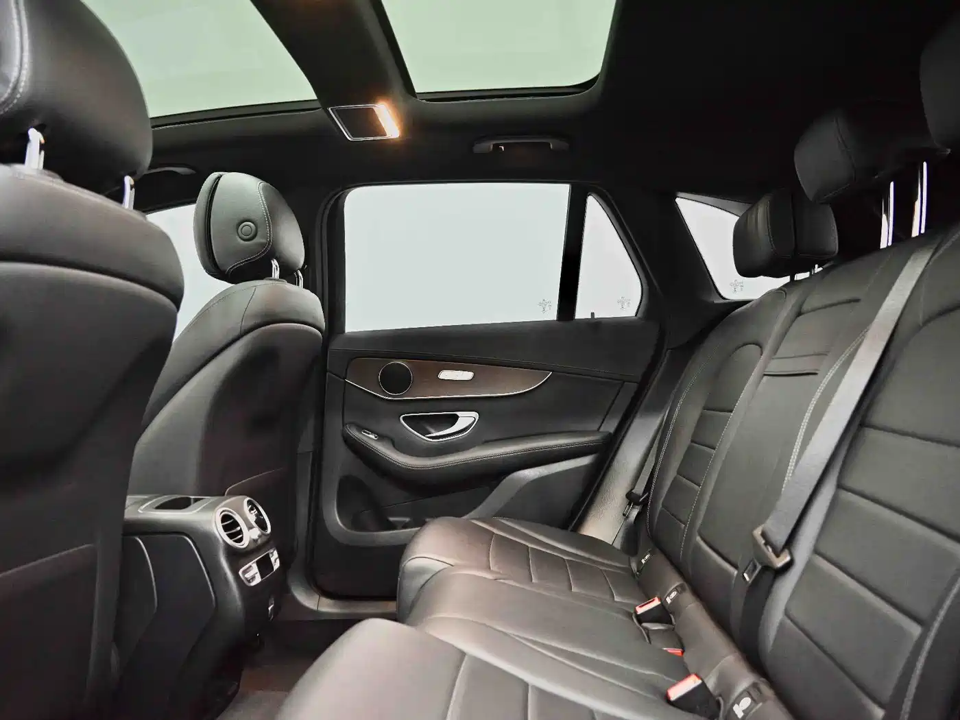 Mercedes-Benz GLC 2021 GLC 260 L 4MATIC Luxury фото 34