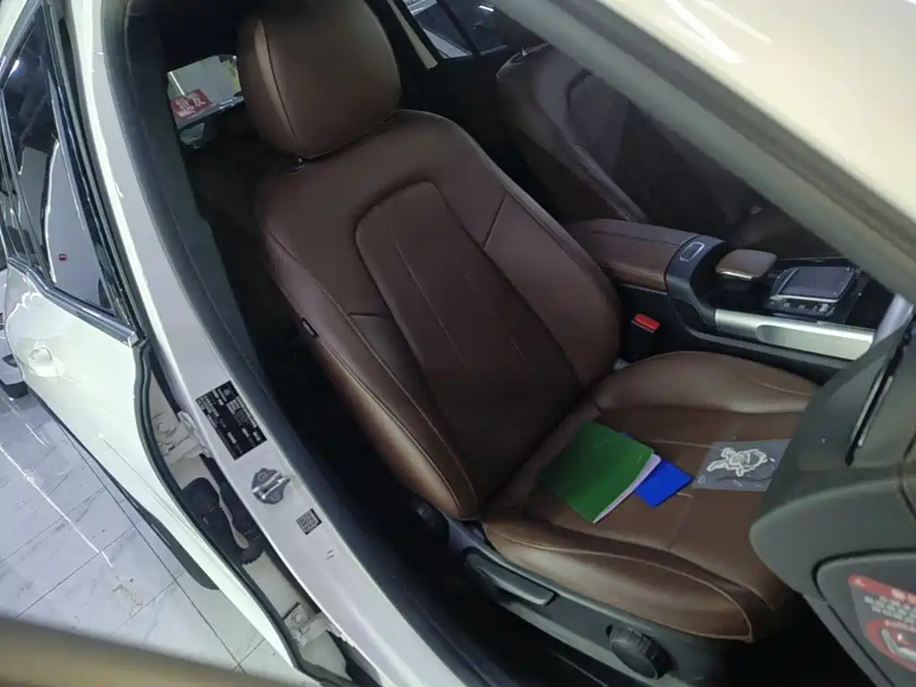 صورة 25 - Mercedes-Benz GLB