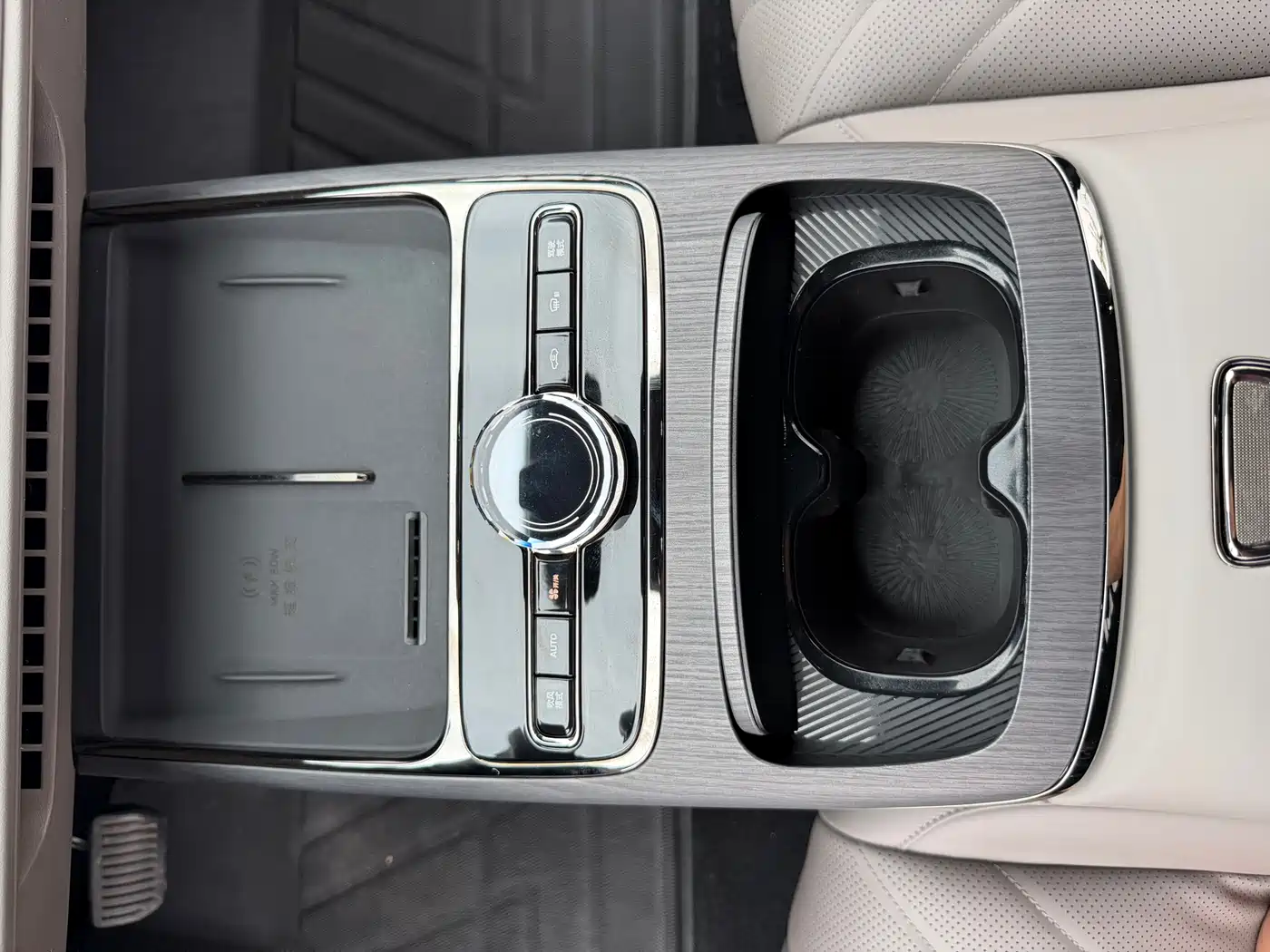 Geely Galaxy Galaxy Xingyao 8 2025 130km EM-P Starship Edition фото 22