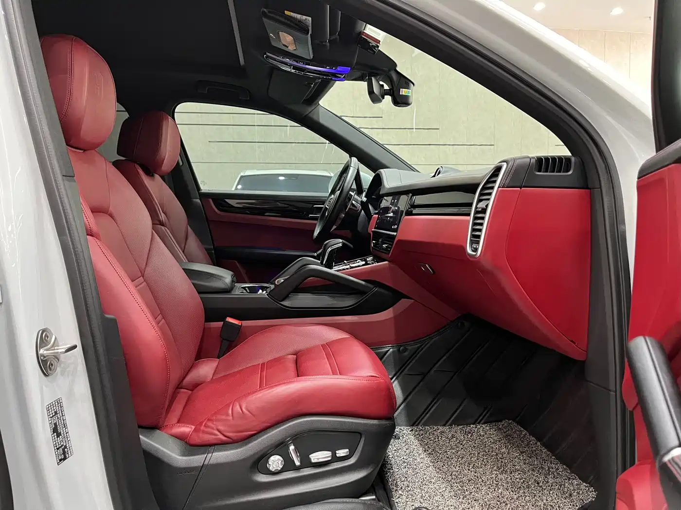 Porsche Cayenne 2019 Cayenne 3.0T фото 27
