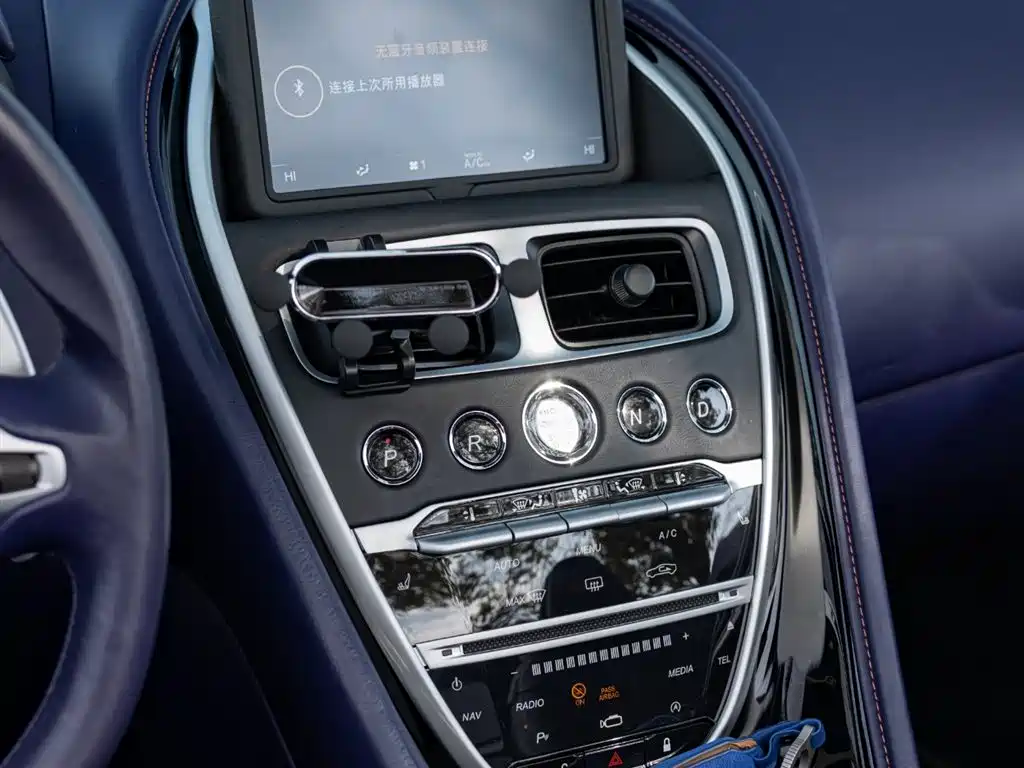 Aston Martin DB11 2019 2019 4.0T V8 Volante