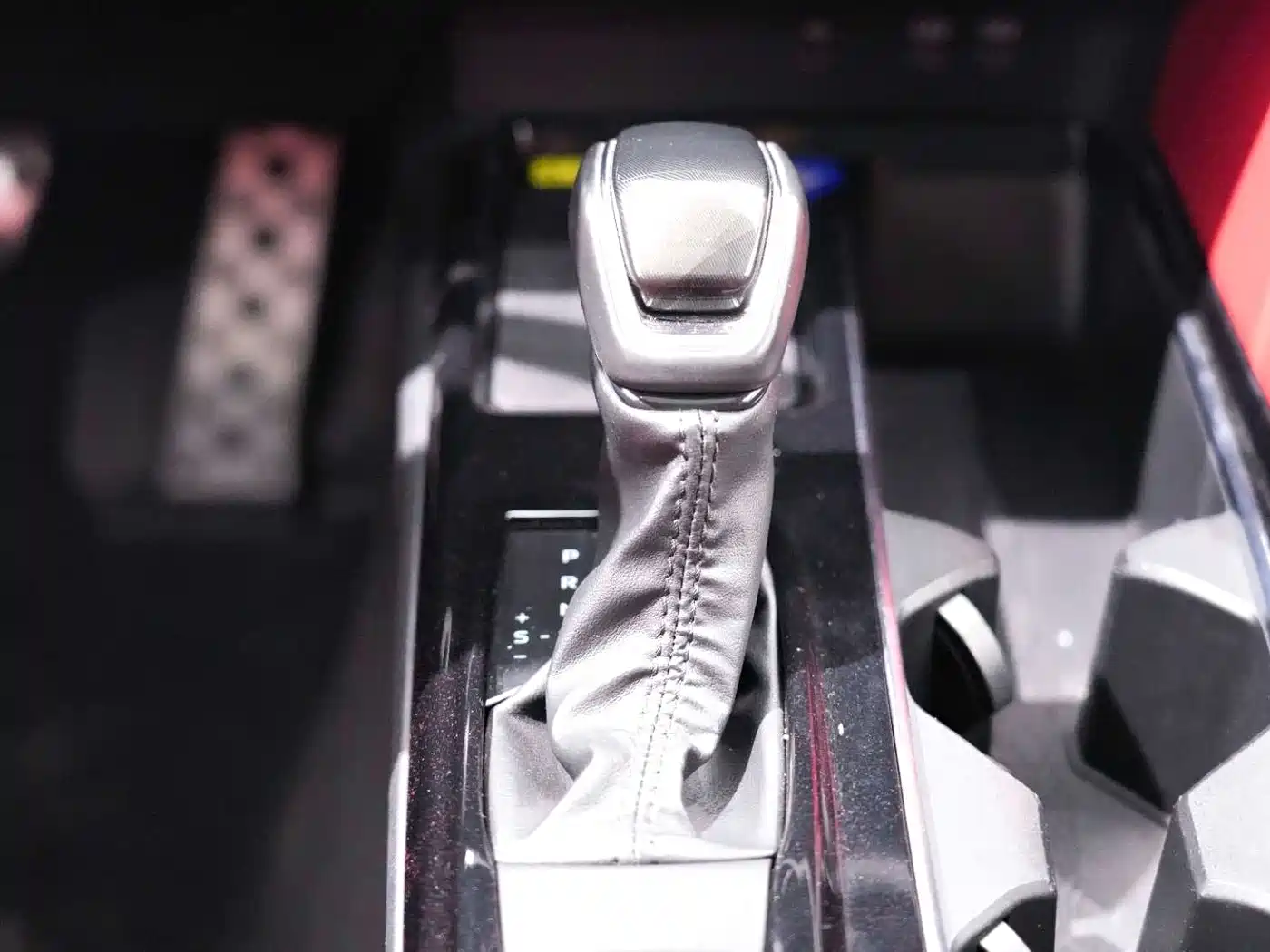 Toyota Camry 2024 Model Dual Hybrid 2.0HXS Sport Plus Edition фото 22