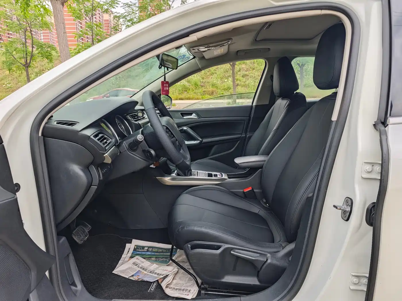 Peugeot 408 2014 1.8L Automatic Luxury Edition фото 5