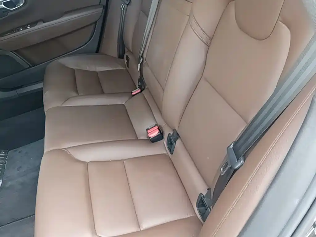 Volvo S90 Plug-in Hybrid 2021 2021 T8 E-Drive Hybrid Zhiyi Luxury Edition