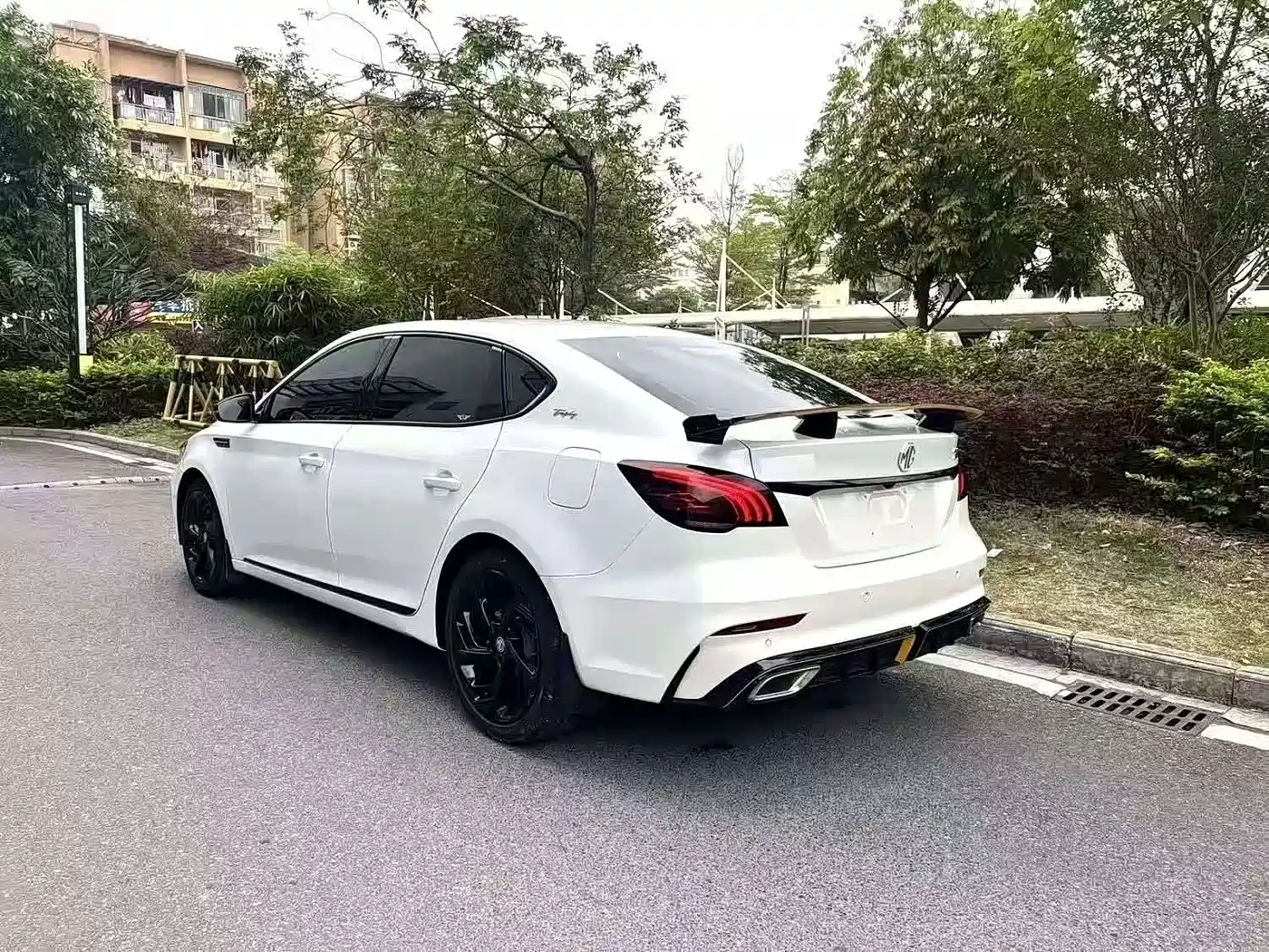 MG MG6 2021 Pro 1.5T Auto Trophy Luxury Edition фото 4