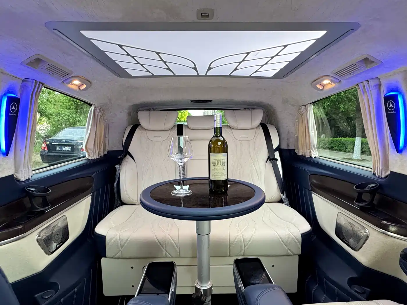 Mercedes-Benz V-Class 2021 V 260 Pilot Edition фото 31