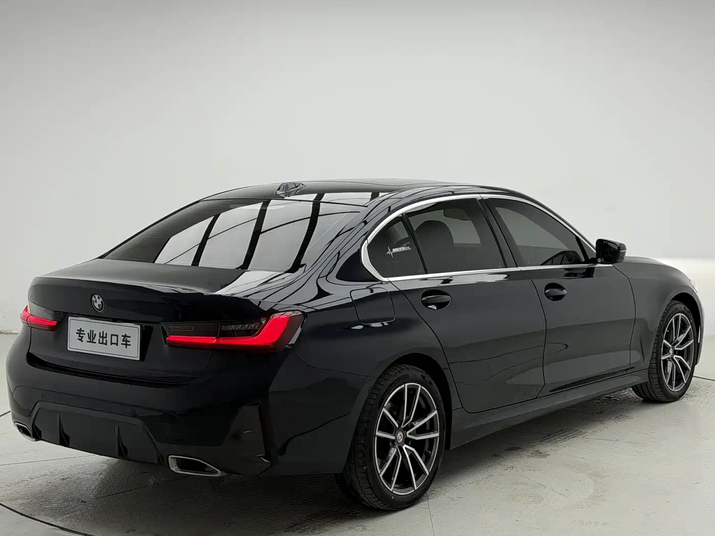 BMW 3 Series 2023 320Li M Sport Package фото 6