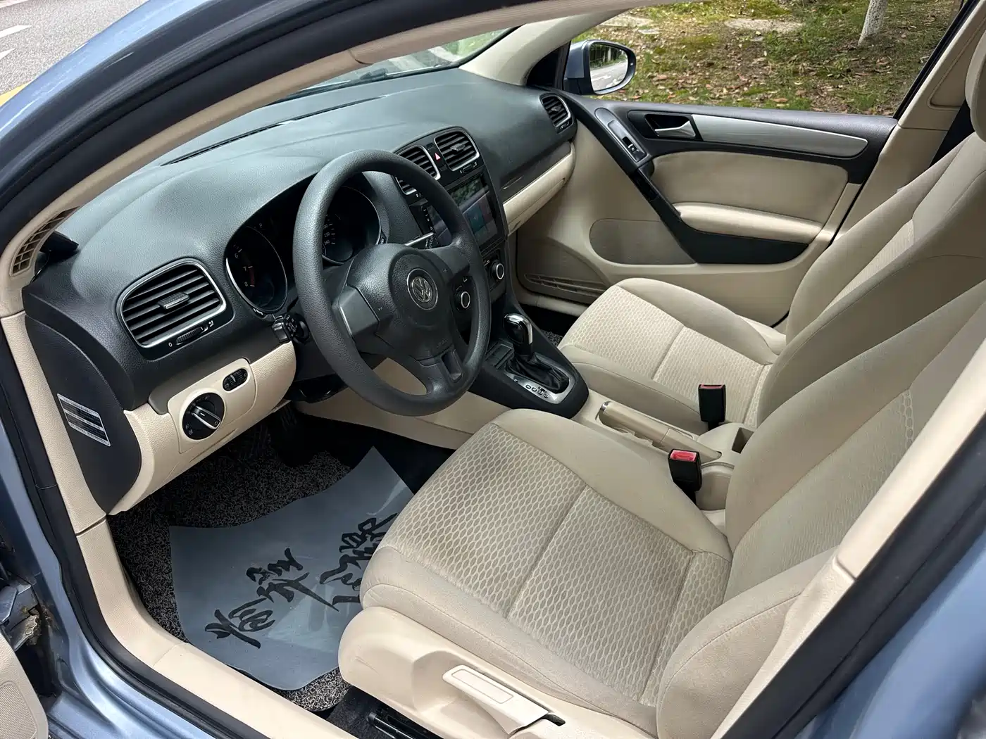 Фото 8 - Volkswagen Golf