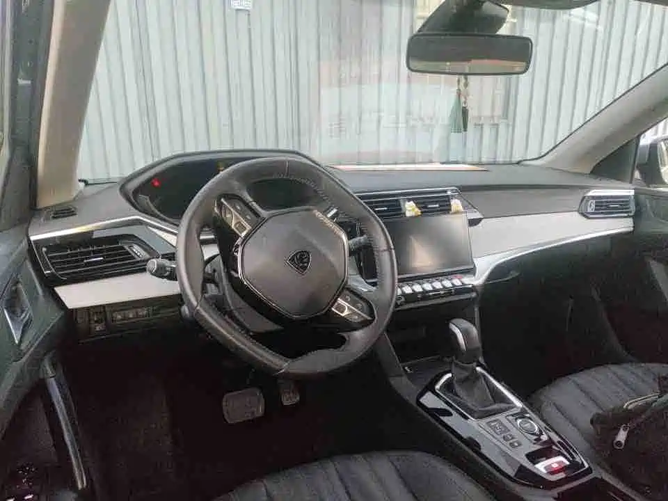 Peugeot 408 2025 2024 360THP Dá Dá Edition Latour