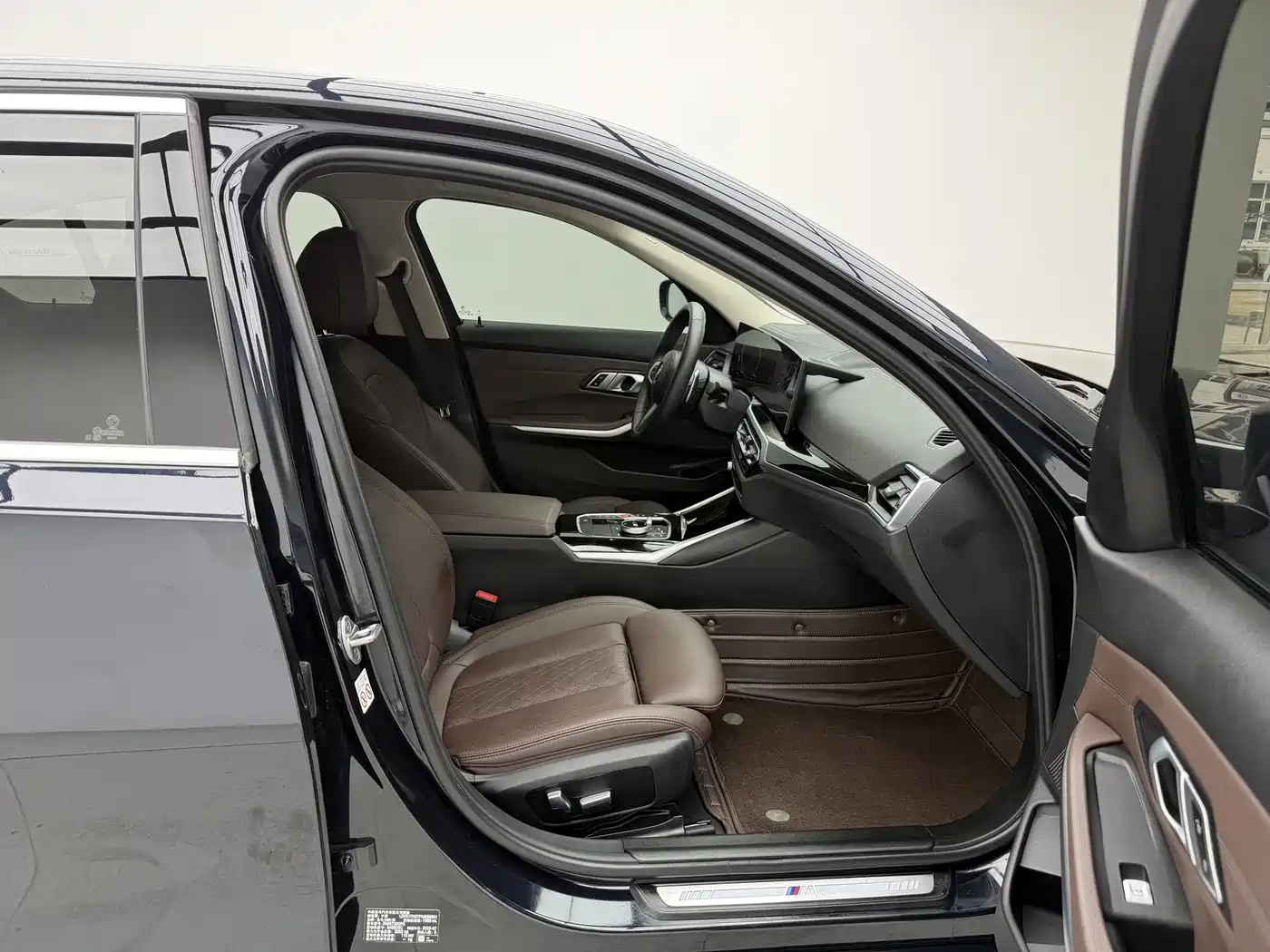BMW 3 Series 2023 320Li M Sport Package фото 11