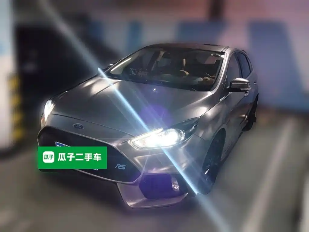 Фото 2 - Ford Focus