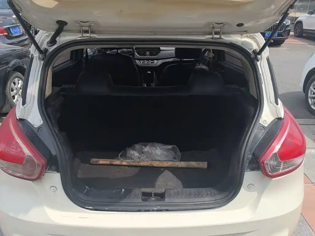 Baojun 310 2017 2016 1.2L Manual Comfort Model