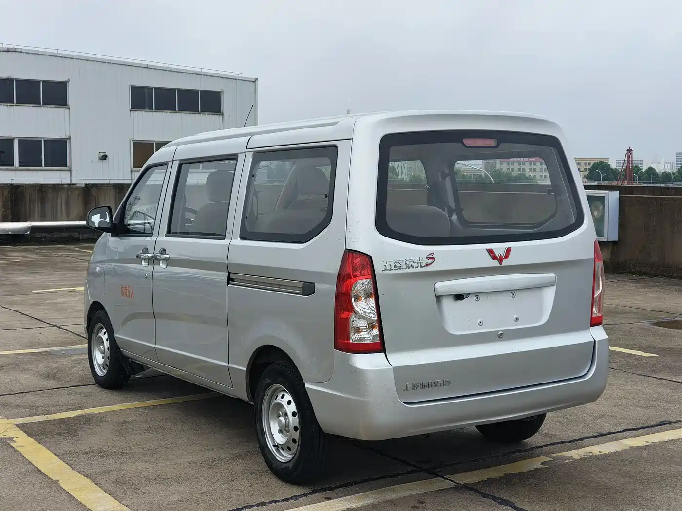 Wuling Motors Wuling Rongguang S 2022 2022 1.2L Standard AC Version 5-seat LSI