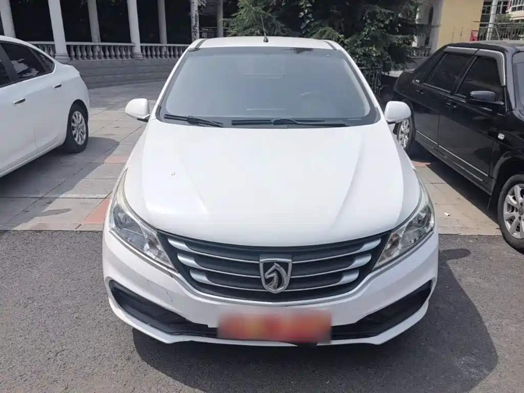 Baojun 310 2017 2016 1.2L Manual Comfort Model