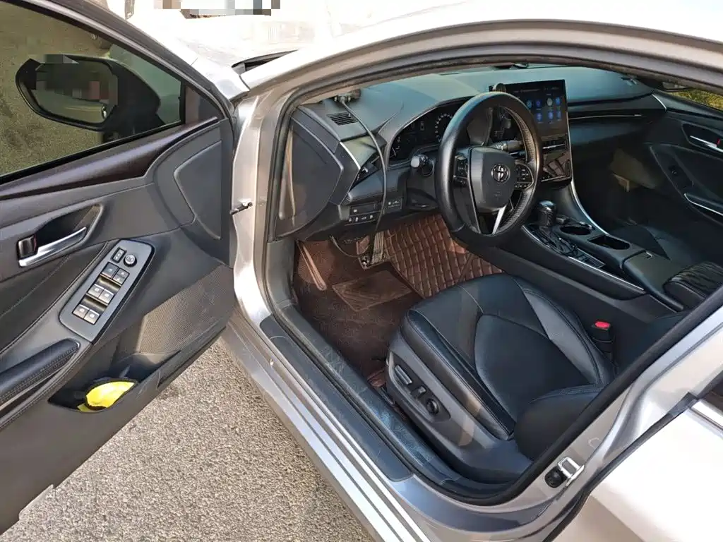 Toyota Avalon 2022 2.0L Luxury Edition фото 14