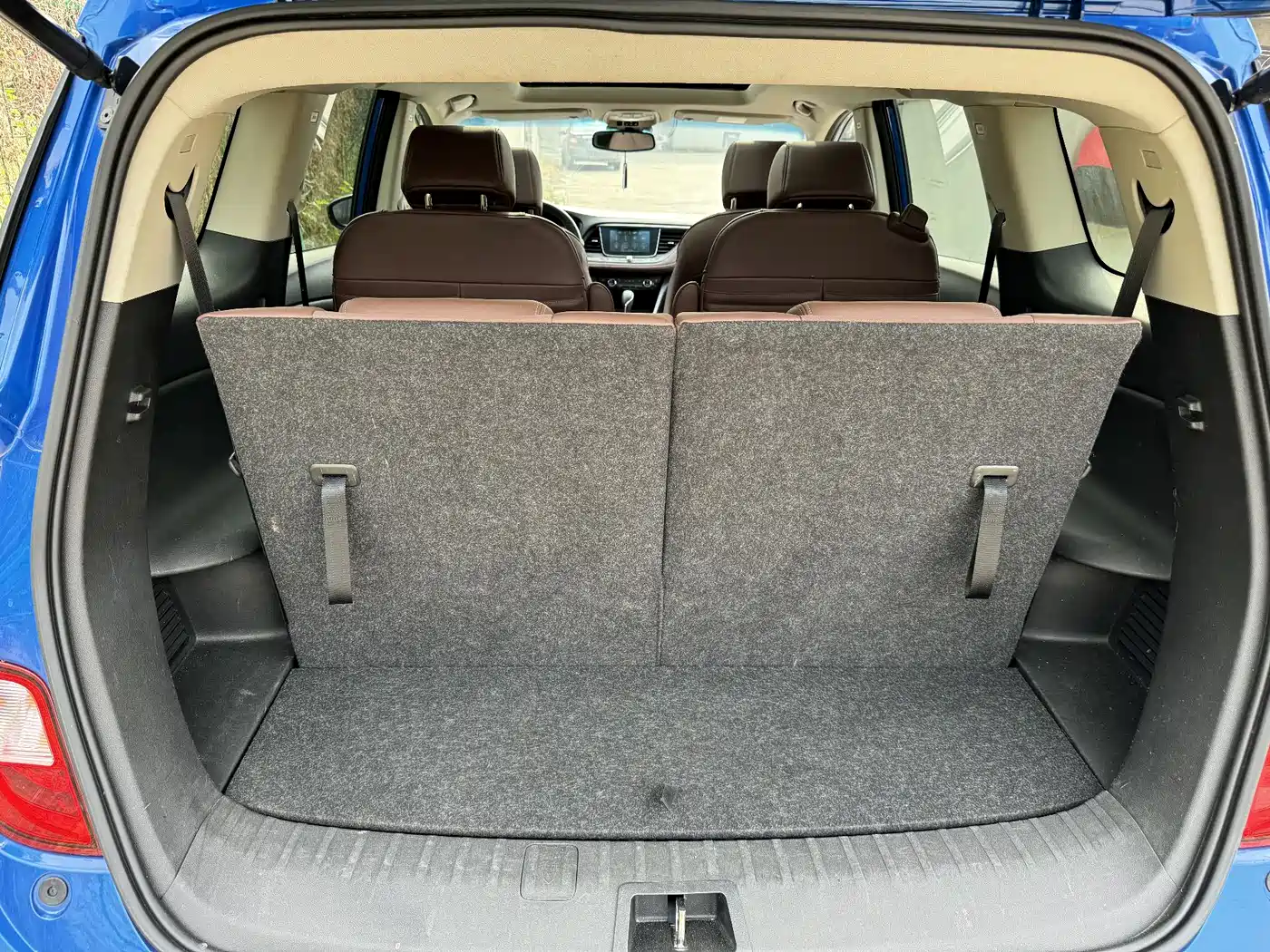 Buick GL6 2018 2018 18T 6-Seater Premium