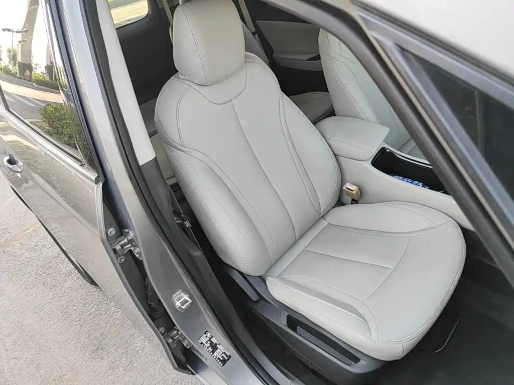 Buick GL6 2018 2018 18T 6-Seater Elite