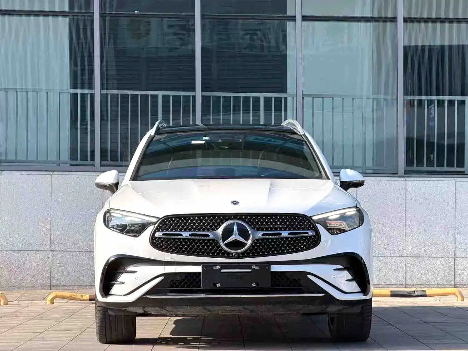 Фото 2 - Mercedes-Benz GLC