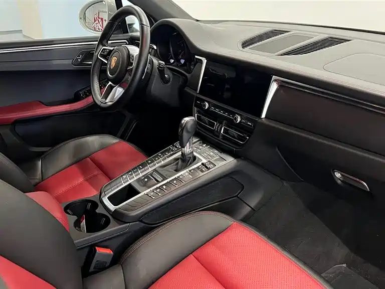 Porsche Macan 2021 Macan 2.0T фото 9