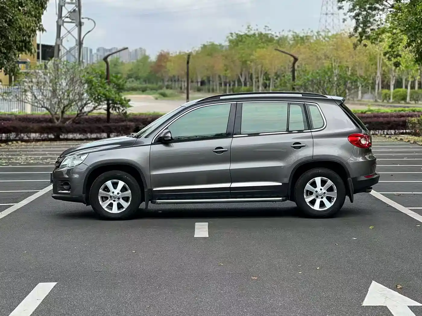 Volkswagen Tiguan 2010 1.8TSI Automatic 2WD Trend фото 5
