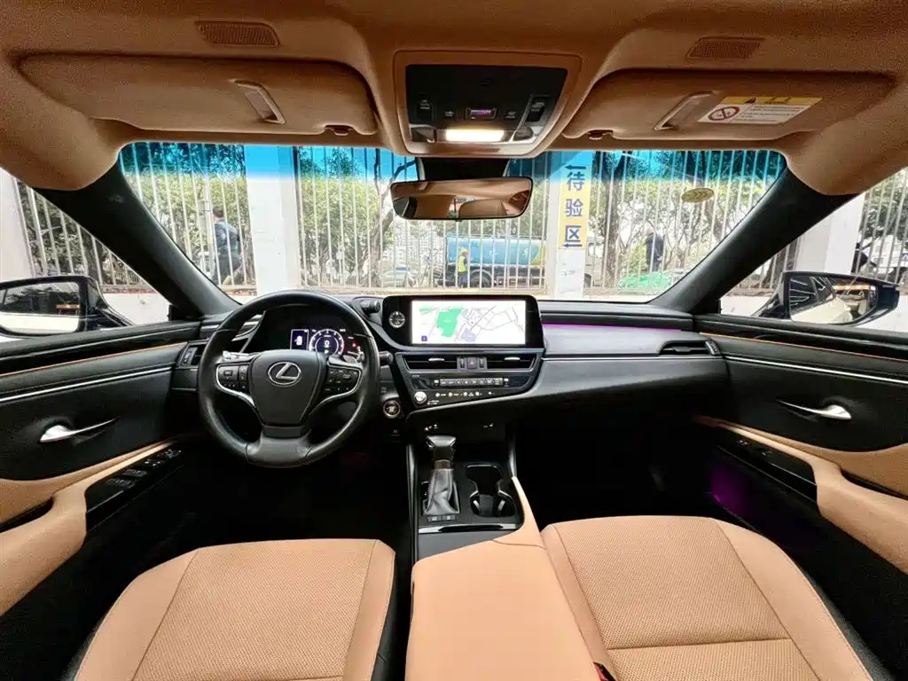 Lexus ES 2023 200 Excellence Edition фото 5