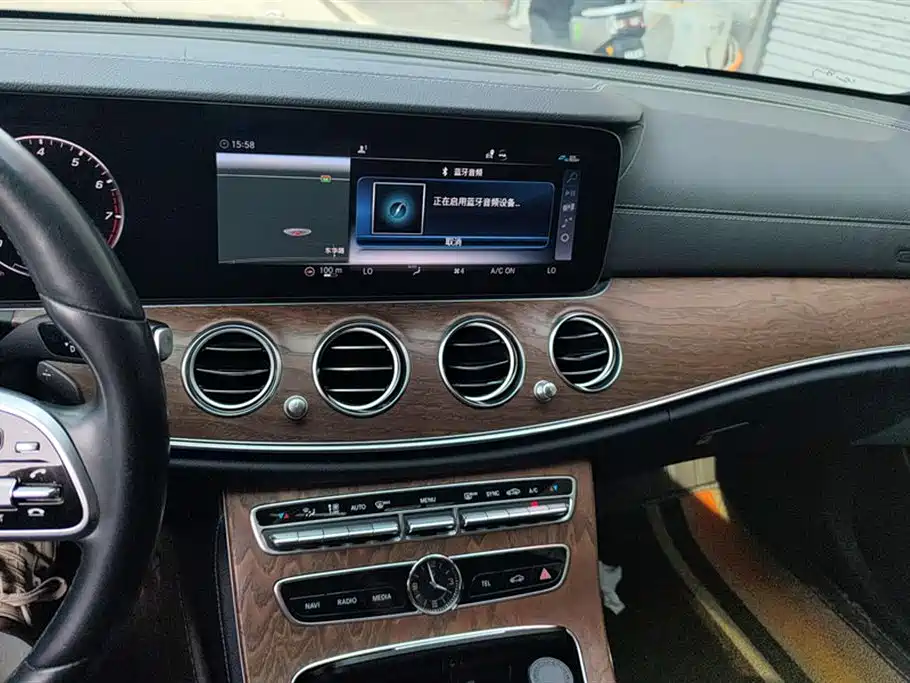 Mercedes-Benz E-Class 2019 E 260 L фото 13