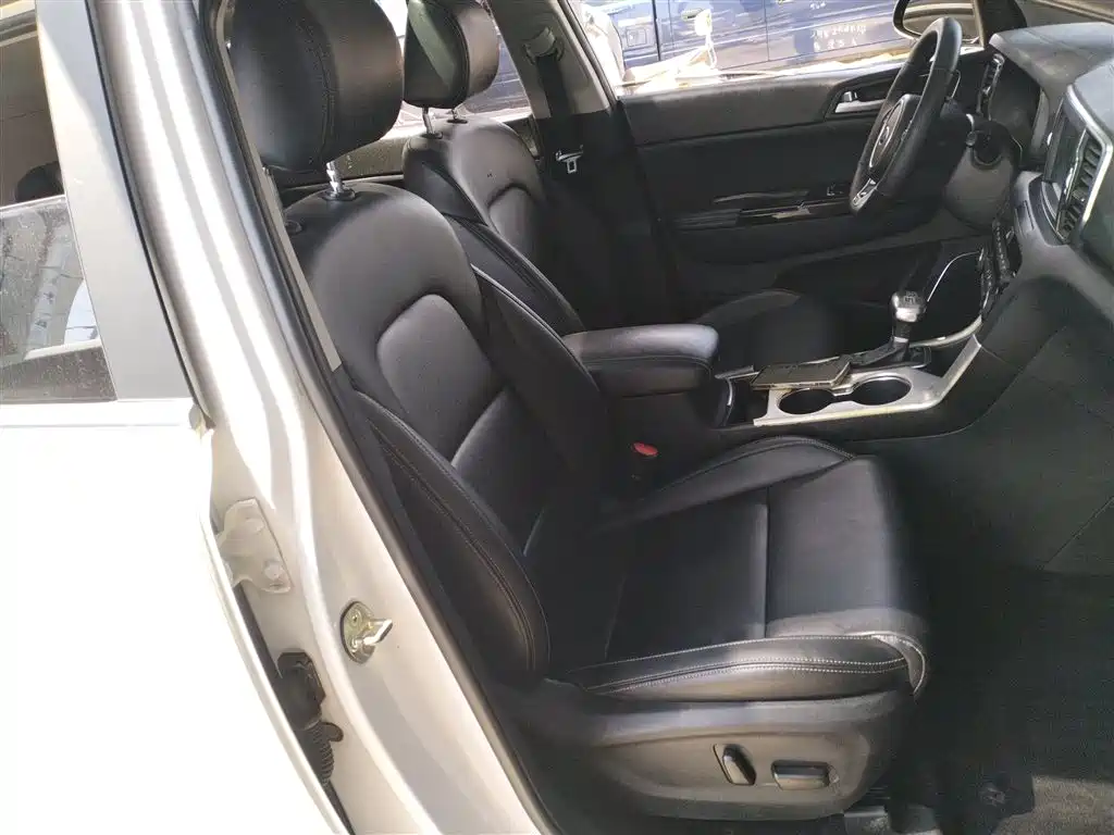 Kia KX5 2016 Model 1.6T Automatic 2WD DLX фото 20