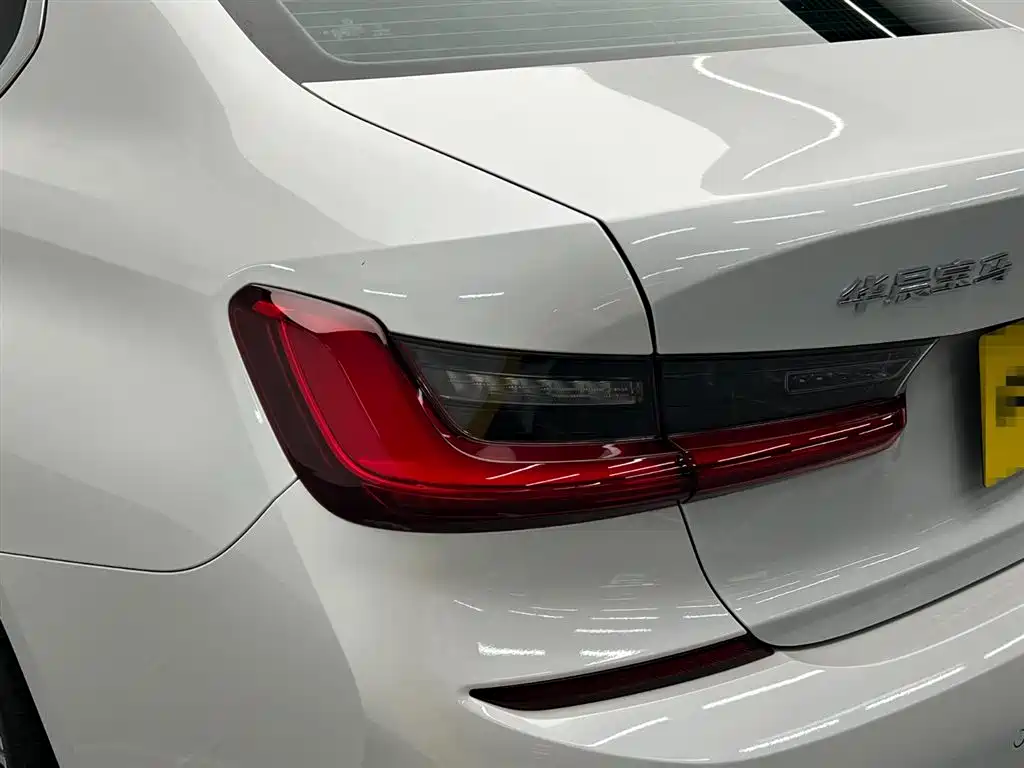 BMW 3 Series 2020 325Li M Sport Package фото 10