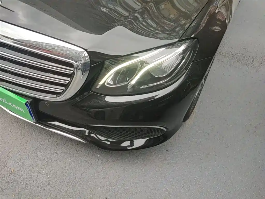Mercedes-Benz E-Class 2019 E 300 L Fashion фото 24