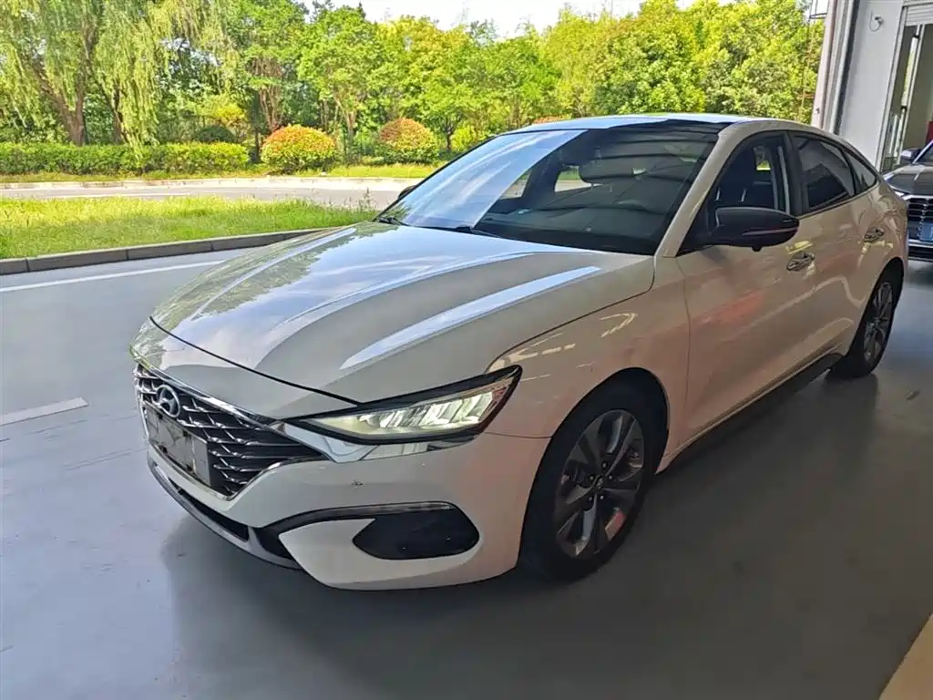 Hyundai Fista 2019 280TGDi Sport Edition China VI