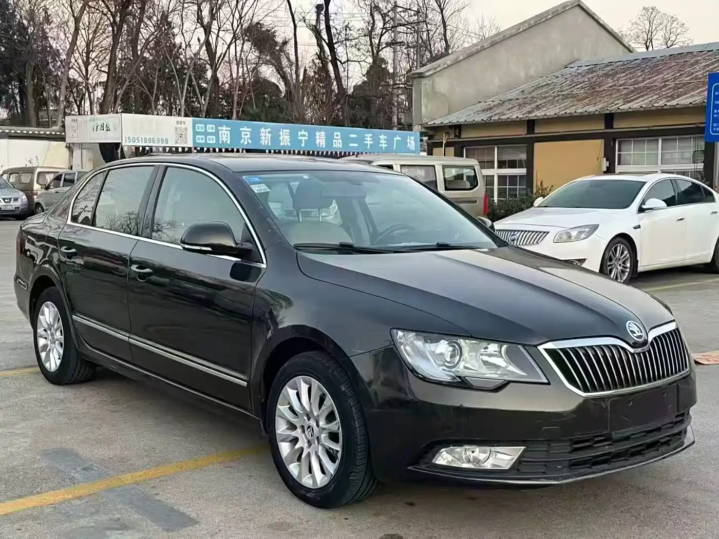 Škoda Superb 2013 1.8TSI Automatic Elite Edition фото 3