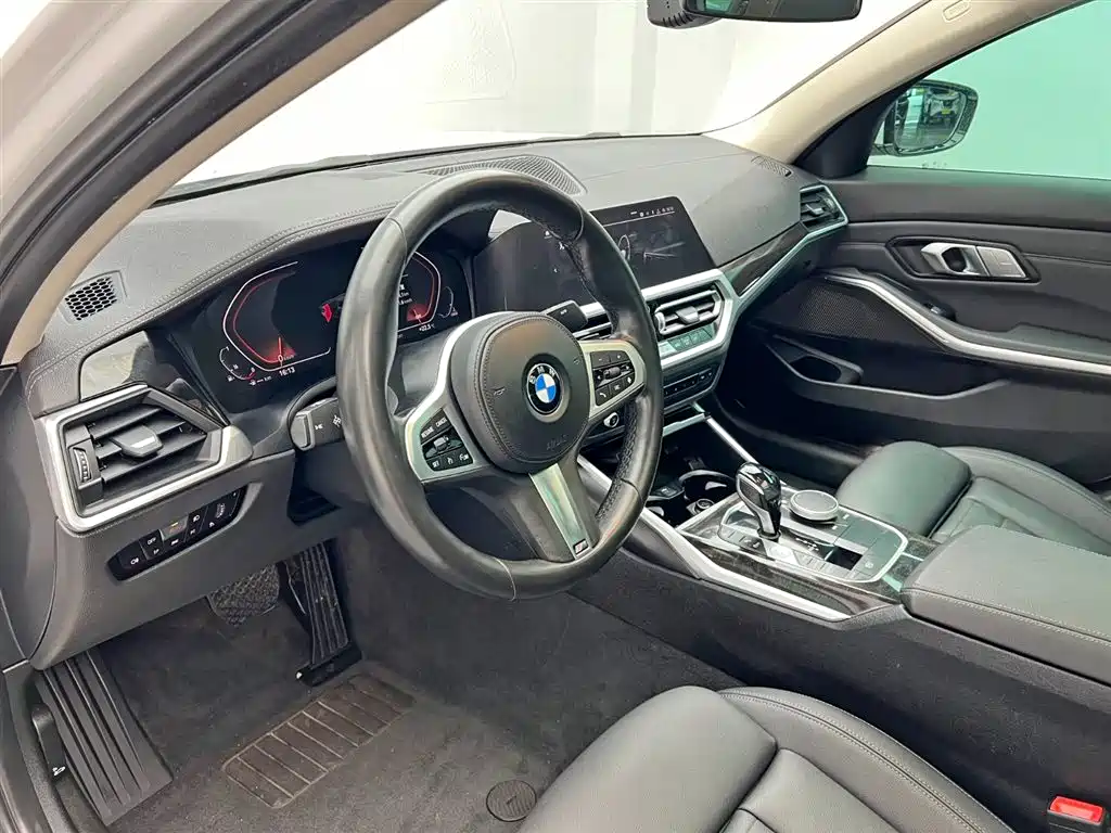 BMW 3 Series 2020 325Li M Sport Package фото 12